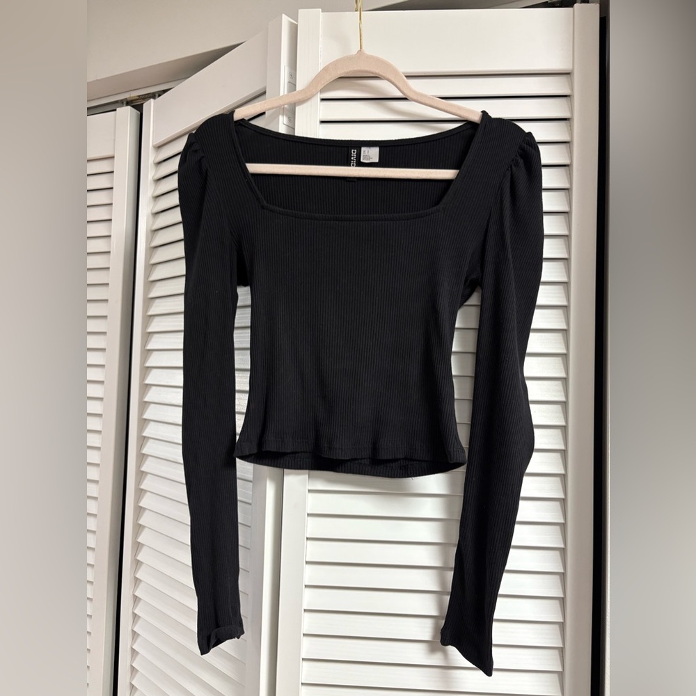 H&M Black Ribbed Crop Top